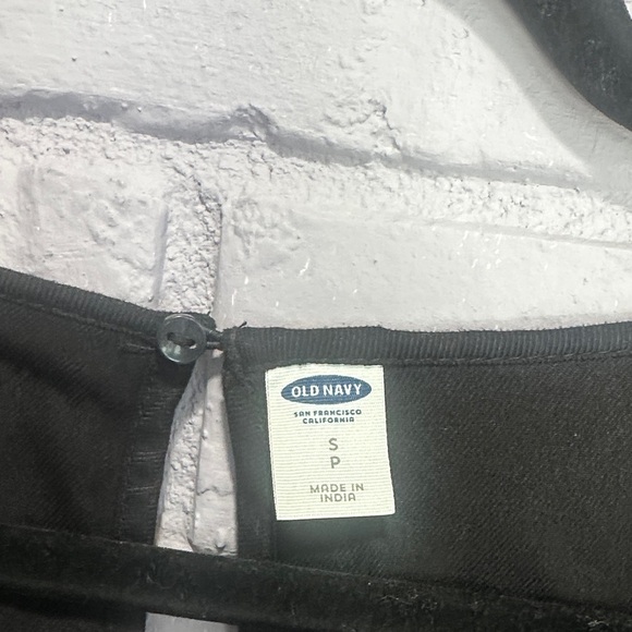 NEW Old Navy Black Dress with Floral Embroidery size S - Picture 2 of 7